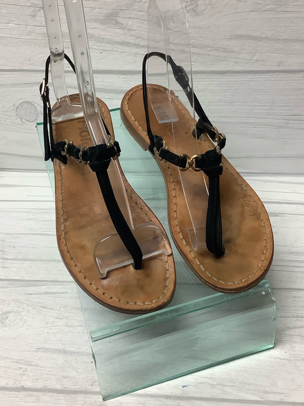 Fiore Capri T-Strap Sandals